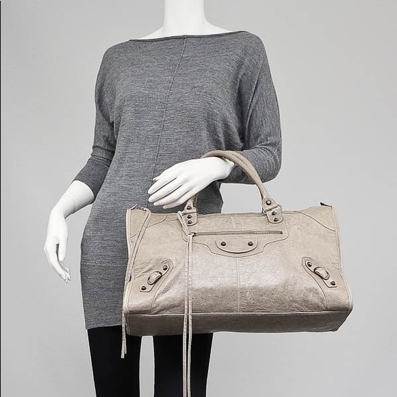 Balenciaga Handbags - 🌟SALE🌟Balenciaga Giant Work Bag - Papyrus - FIRM